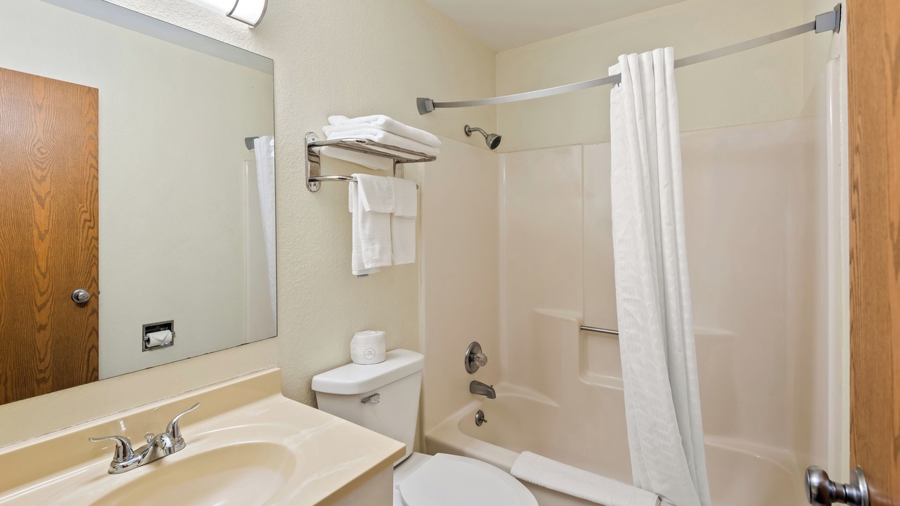 Photo of Bathroom in Effingham