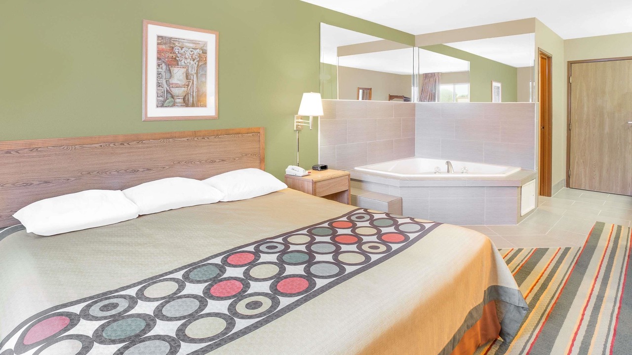 Photo of Bedroom in Carbon Cliff
