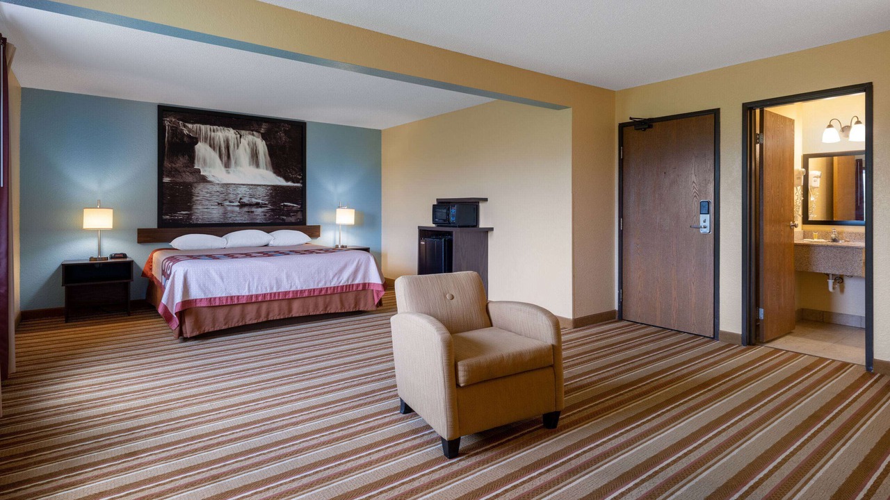 Photo of Bedroom in Mattoon