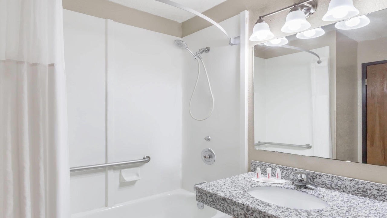 Photo of Bathroom in Logansport