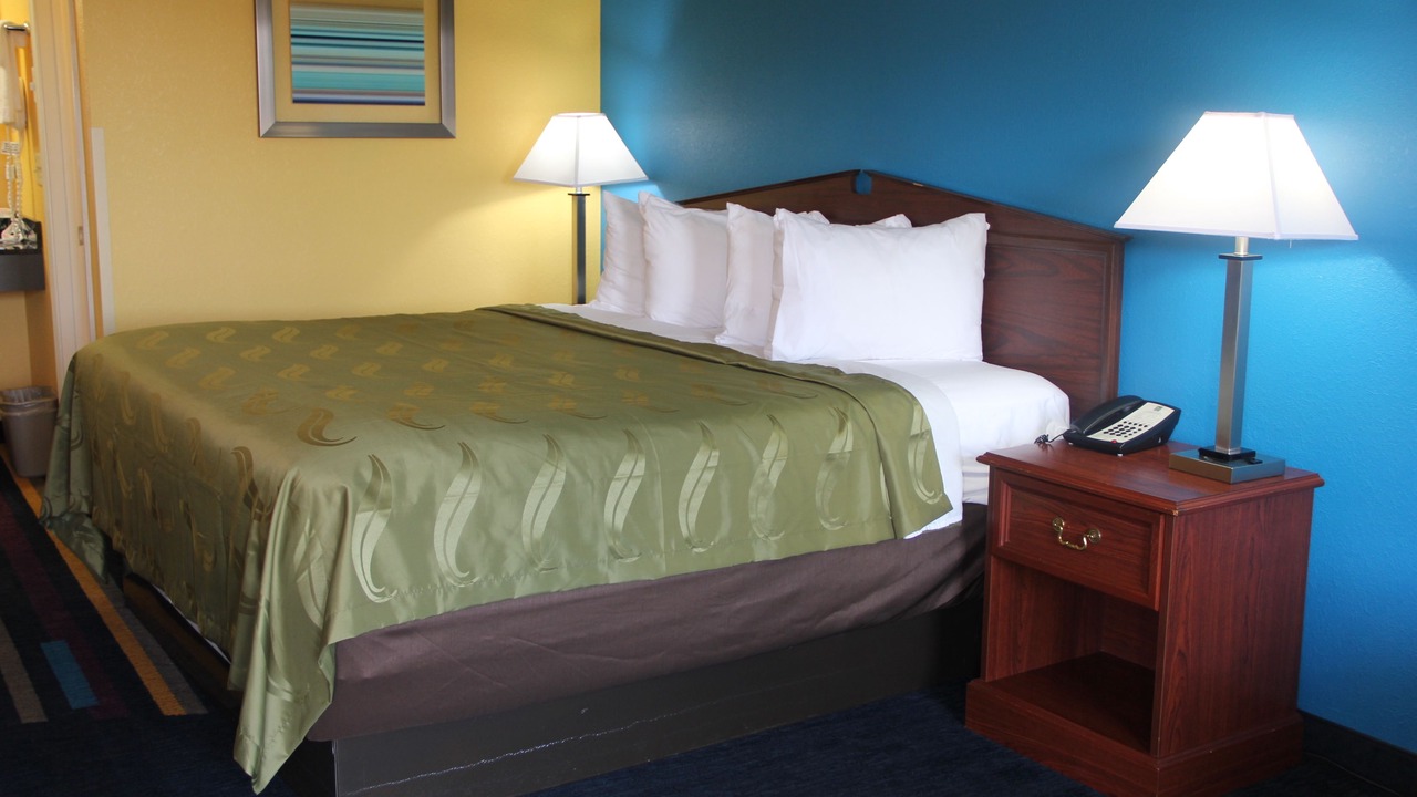 Photo of Bedroom in Albertville