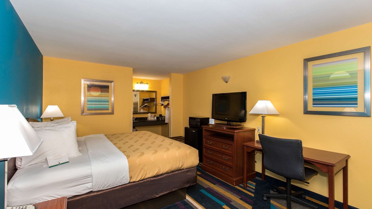 Photo of Bedroom in Albertville