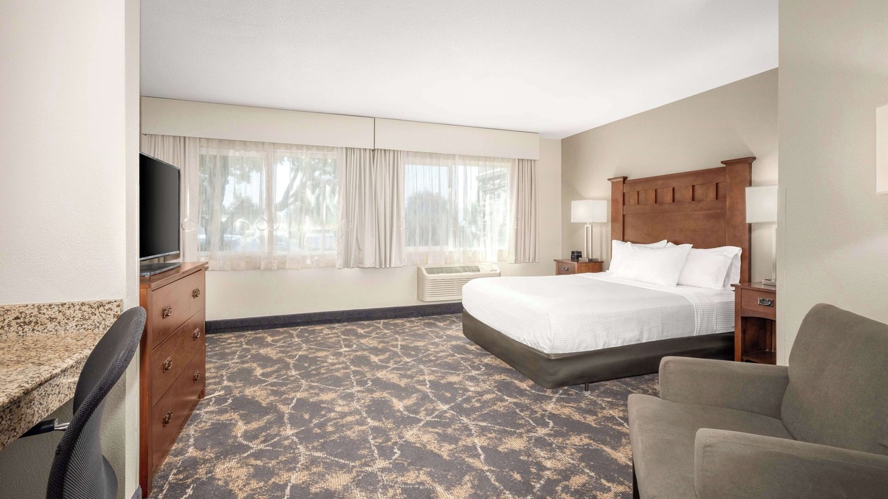 Photo of Bedroom in Grants Pass