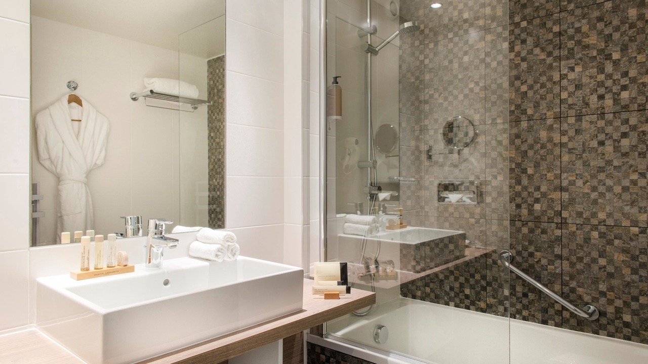 Photo of Bathroom in Saclay