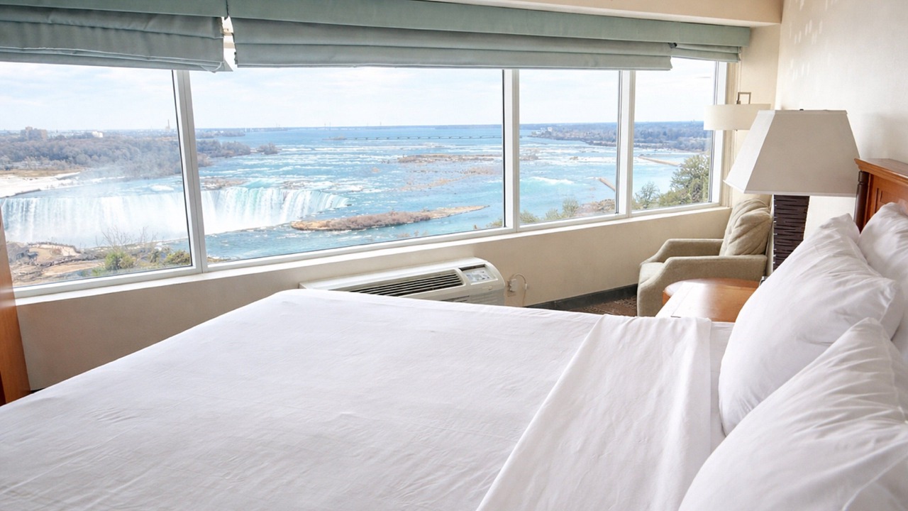 Photo of Bedroom in Fallsview