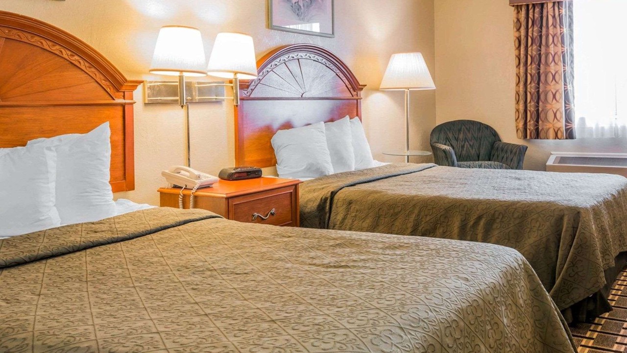 Photo of Bedroom in Walker