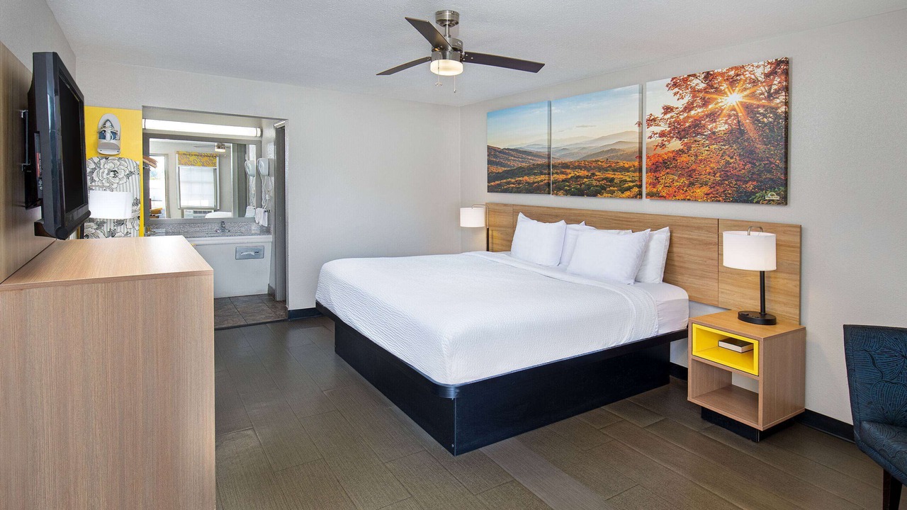 Photo of Bedroom in Holladay