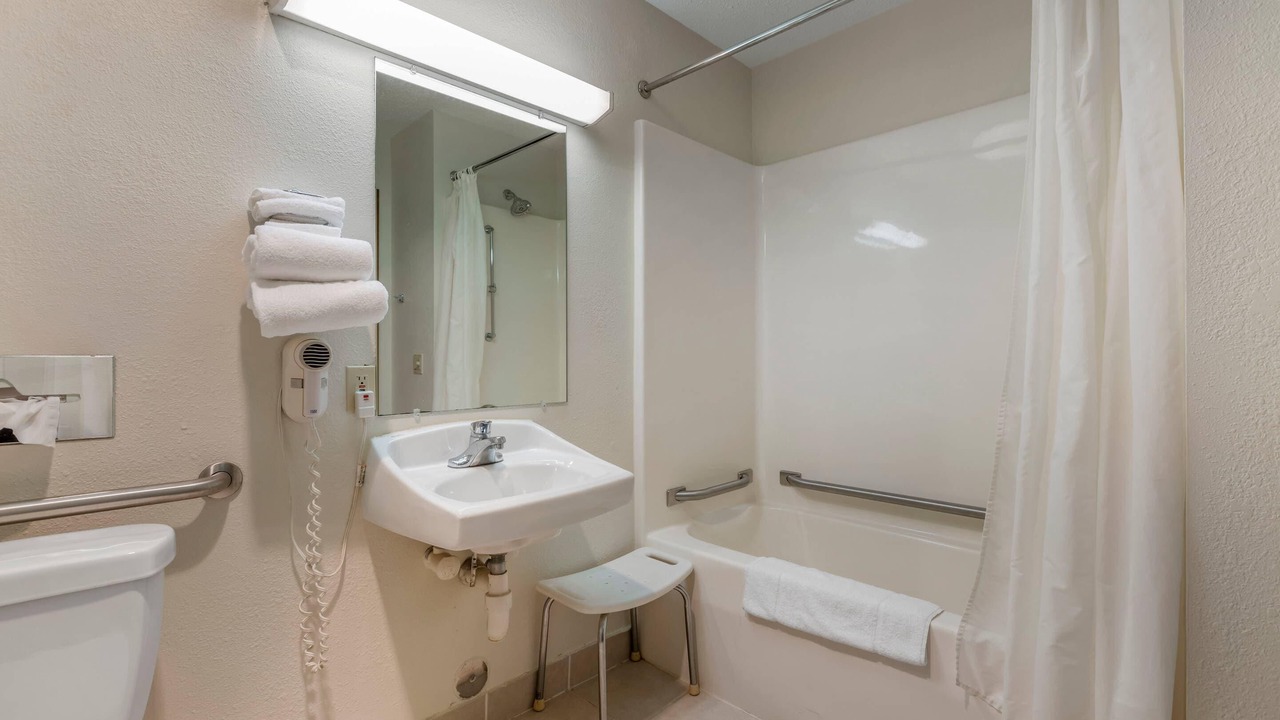 Photo of Bedroom in Coopersville