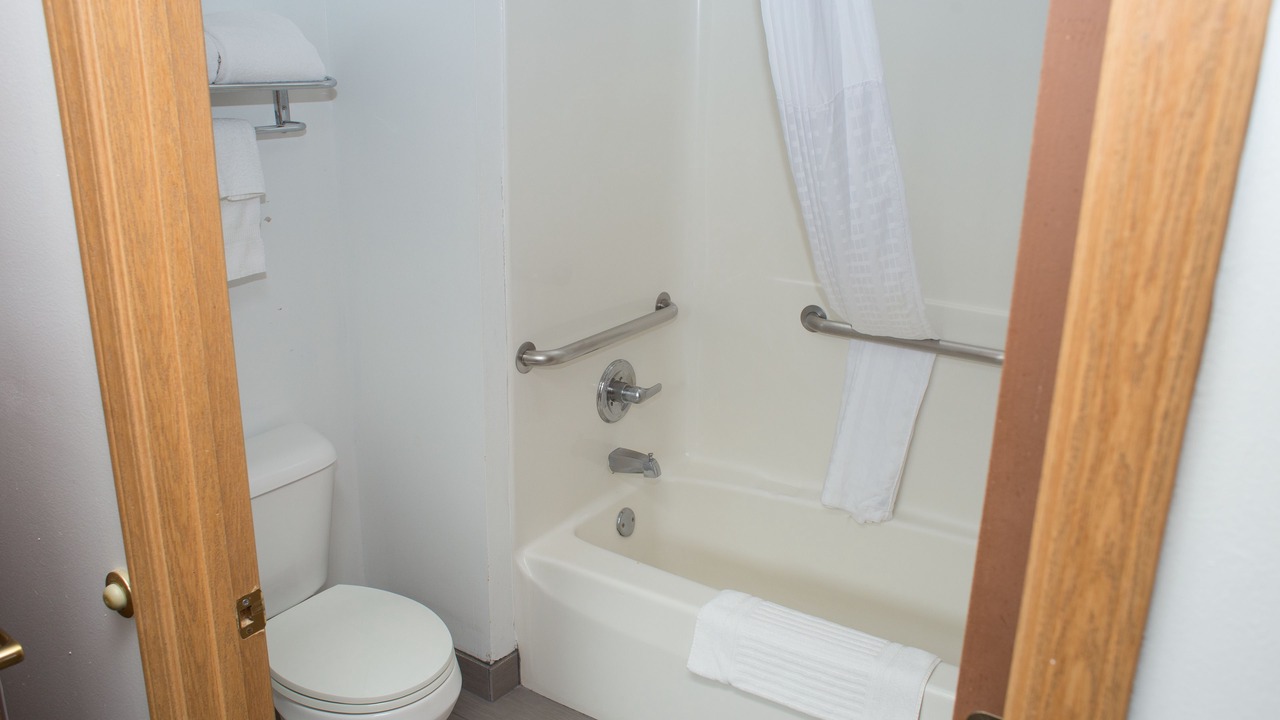 Photo of Bathroom in Newville