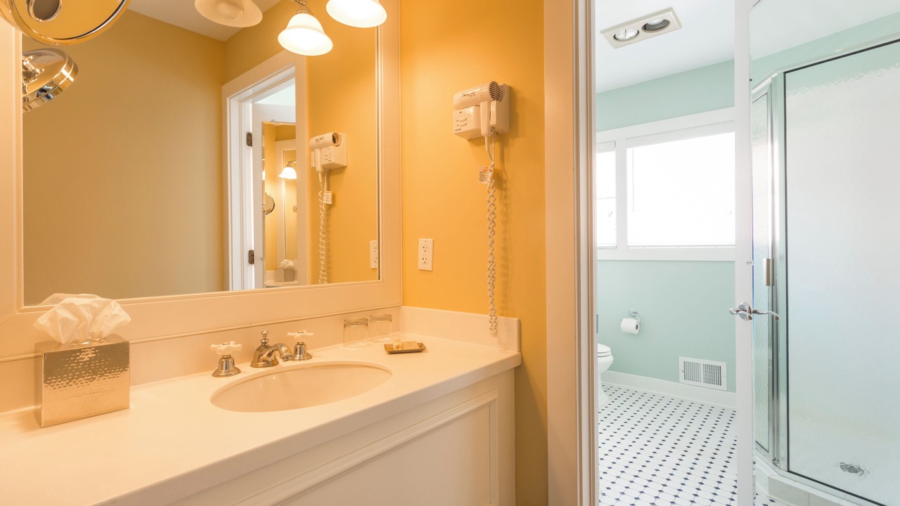 Photo of Bathroom in Bay Harbor
