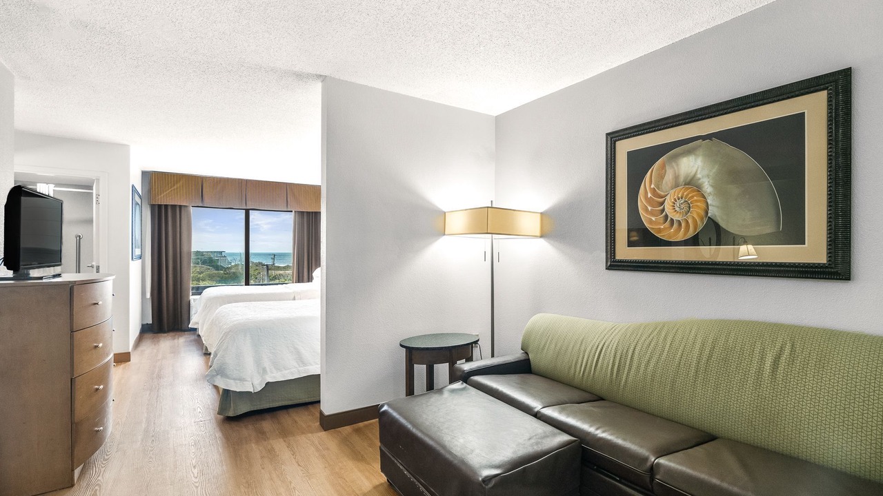 Photo of Bedroom in Pine Knoll Shores