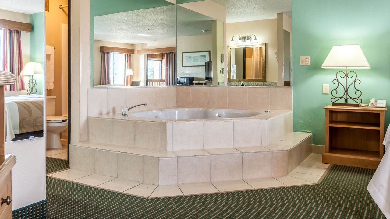 Photo of Bathroom in Allen