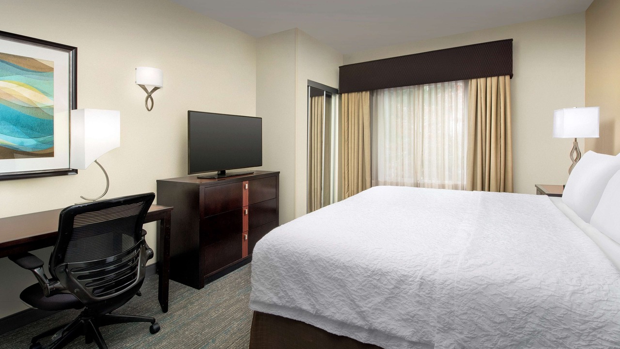 Photo of Bedroom in Alpharetta