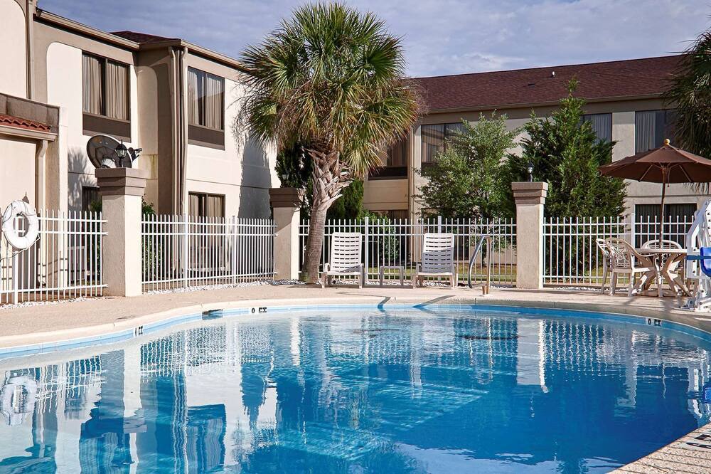 Photo of Outdoor in Albany