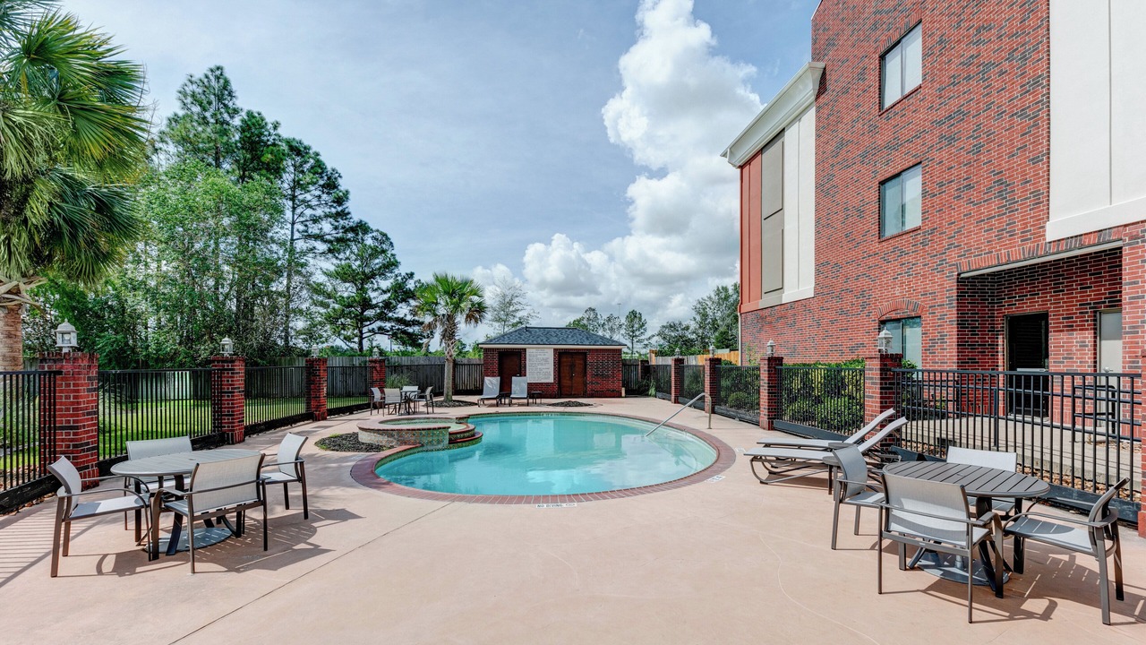 Photo of Outdoor in Winnie