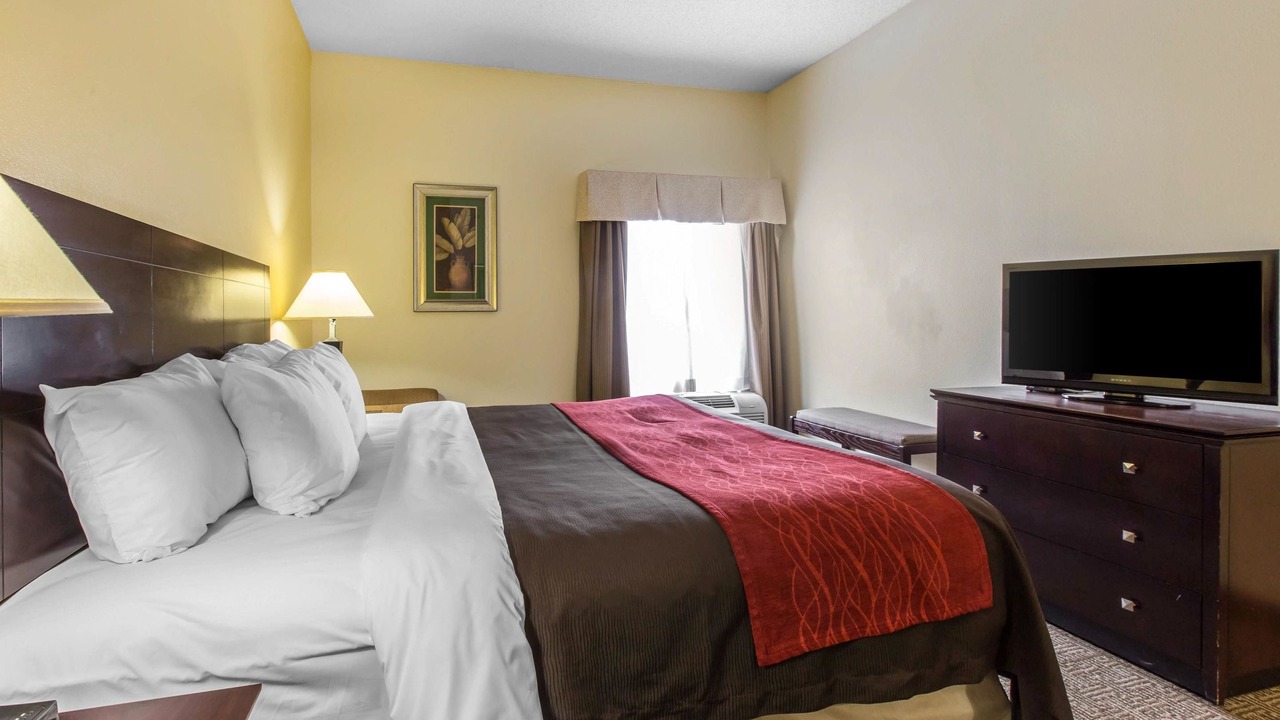 Photo of Others in Thomson