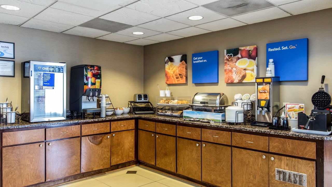 Photo of Others in Thomson