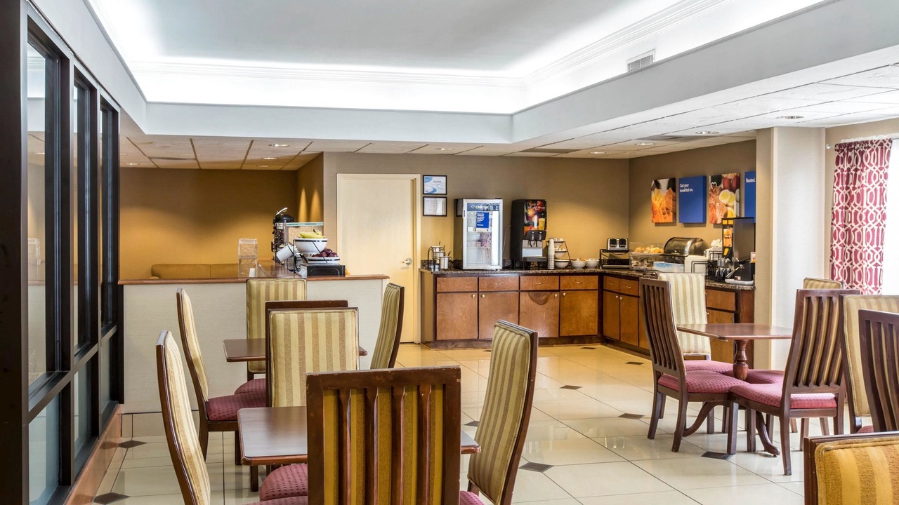 Photo of Others in Thomson