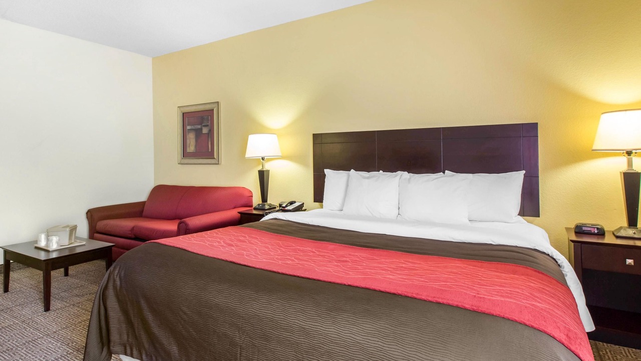 Photo of Others in Thomson