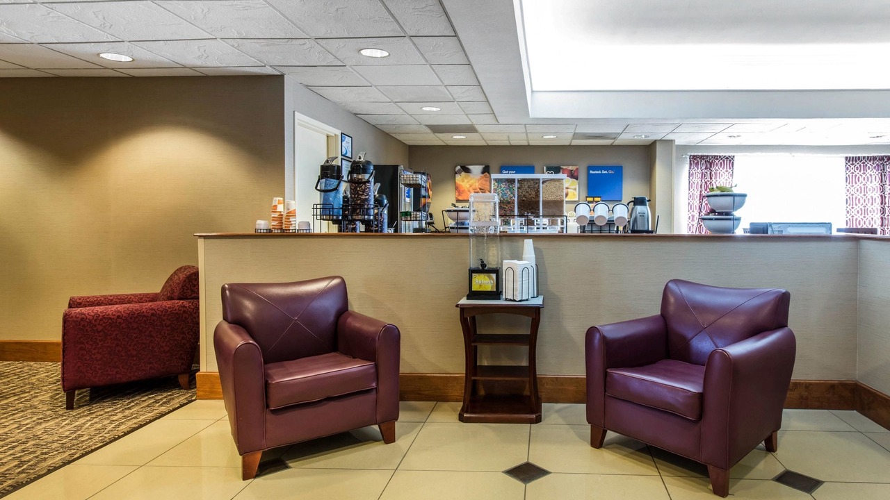 Photo of Others in Thomson