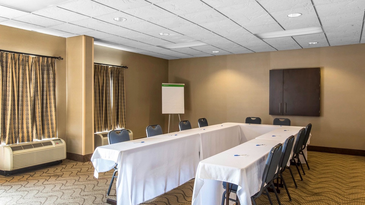 Photo of Others in Thomson