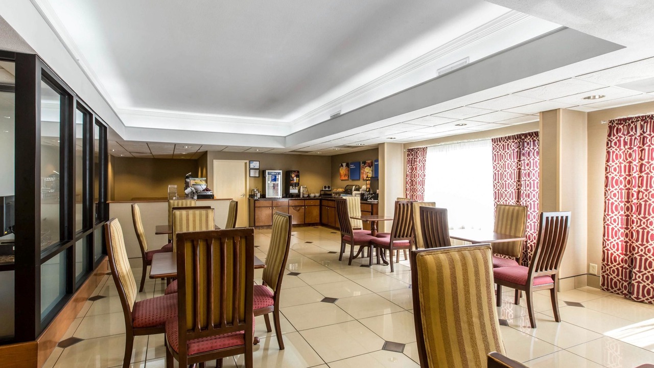 Photo of Others in Thomson