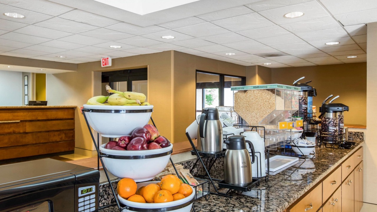 Photo of Others in Thomson