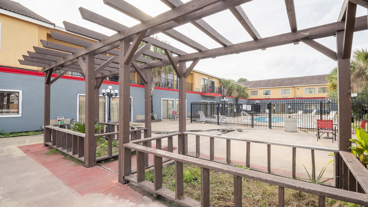 Photo of Outdoor in Greater Greenspoint