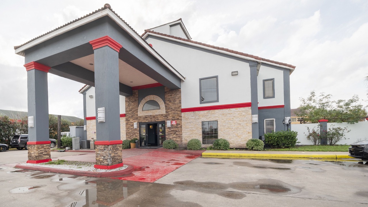 Photo of Outdoor in Greater Greenspoint