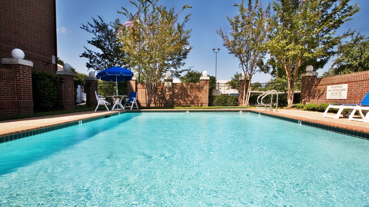 Photo of Outdoor in Addison