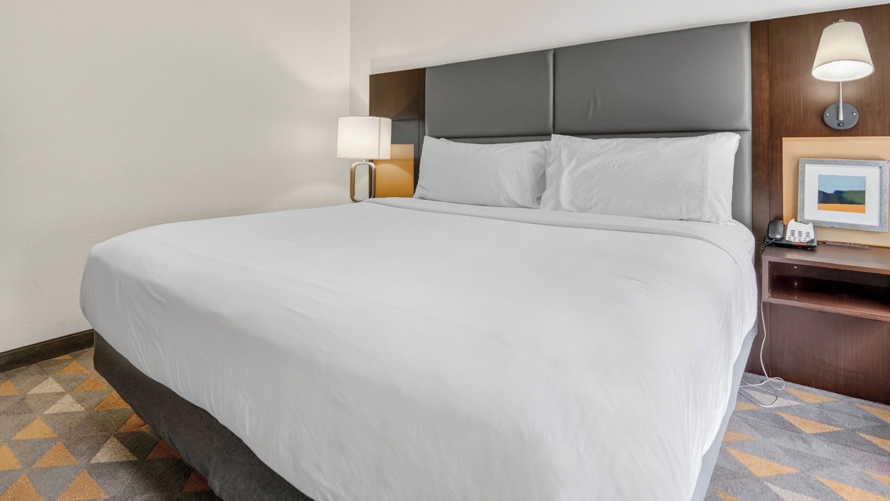 Photo of Bedroom in Addison