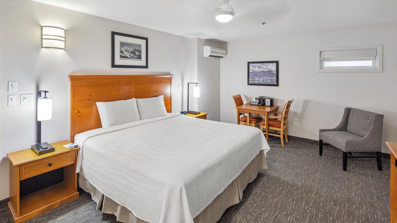 Photo of Bedroom in Seward
