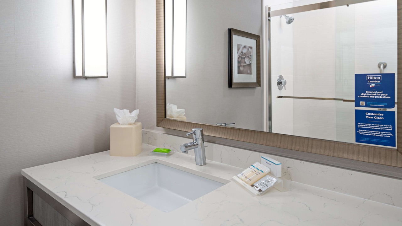 Photo of Bathroom in East Roseville Parkway