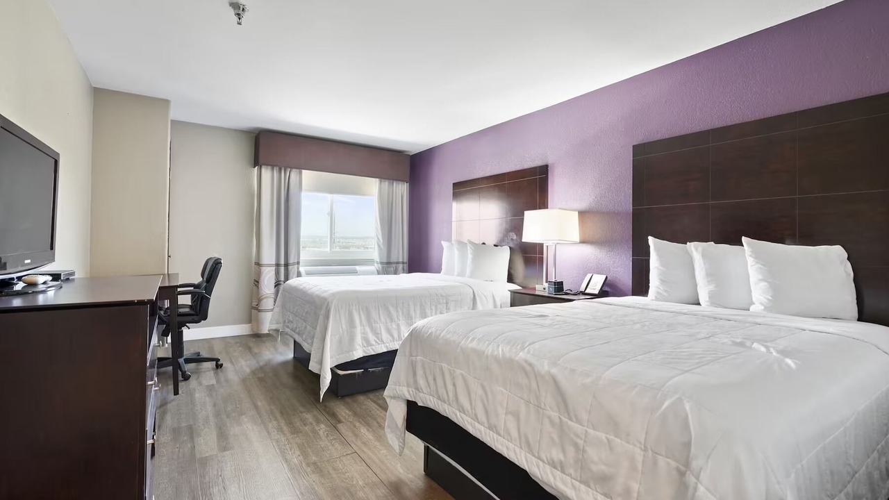 Photo of Bedroom in Dupont