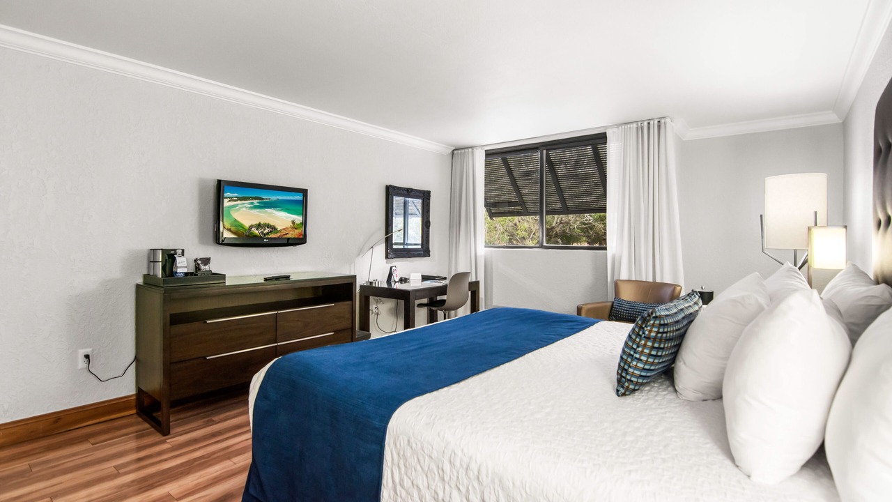 Photo of Bedroom in Miami Lakes