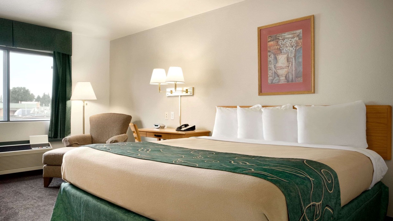 Photo of Bedroom in Cheyenne