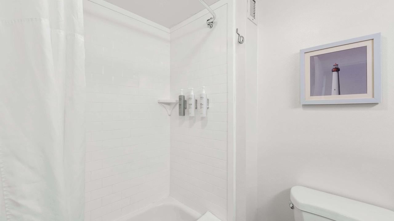 Photo of Bathroom in Deepwater