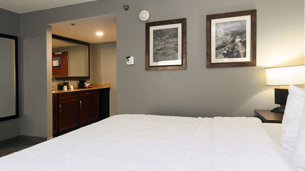 Photo of Bedroom in Lexington Park