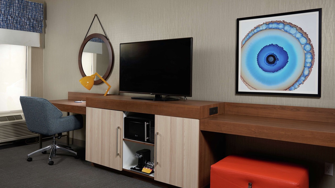 Photo of Bedroom in Downtown Niagara Falls