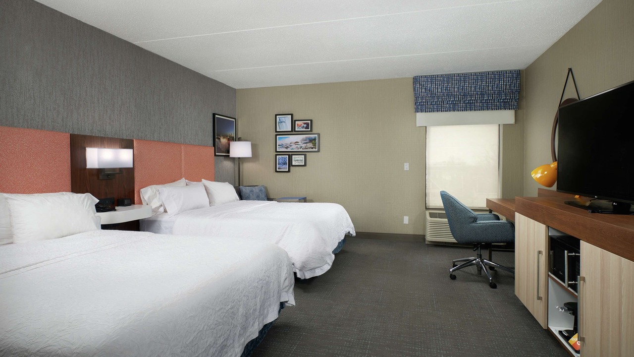 Photo of Bedroom in Downtown Niagara Falls