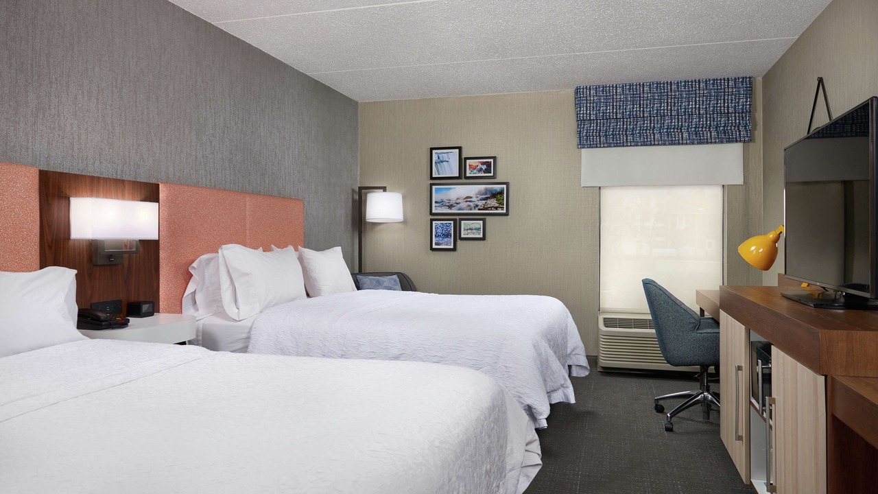 Photo of Bedroom in Downtown Niagara Falls