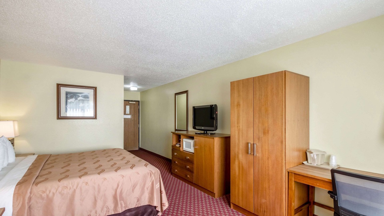 Photo of Bedroom in Mineral Point