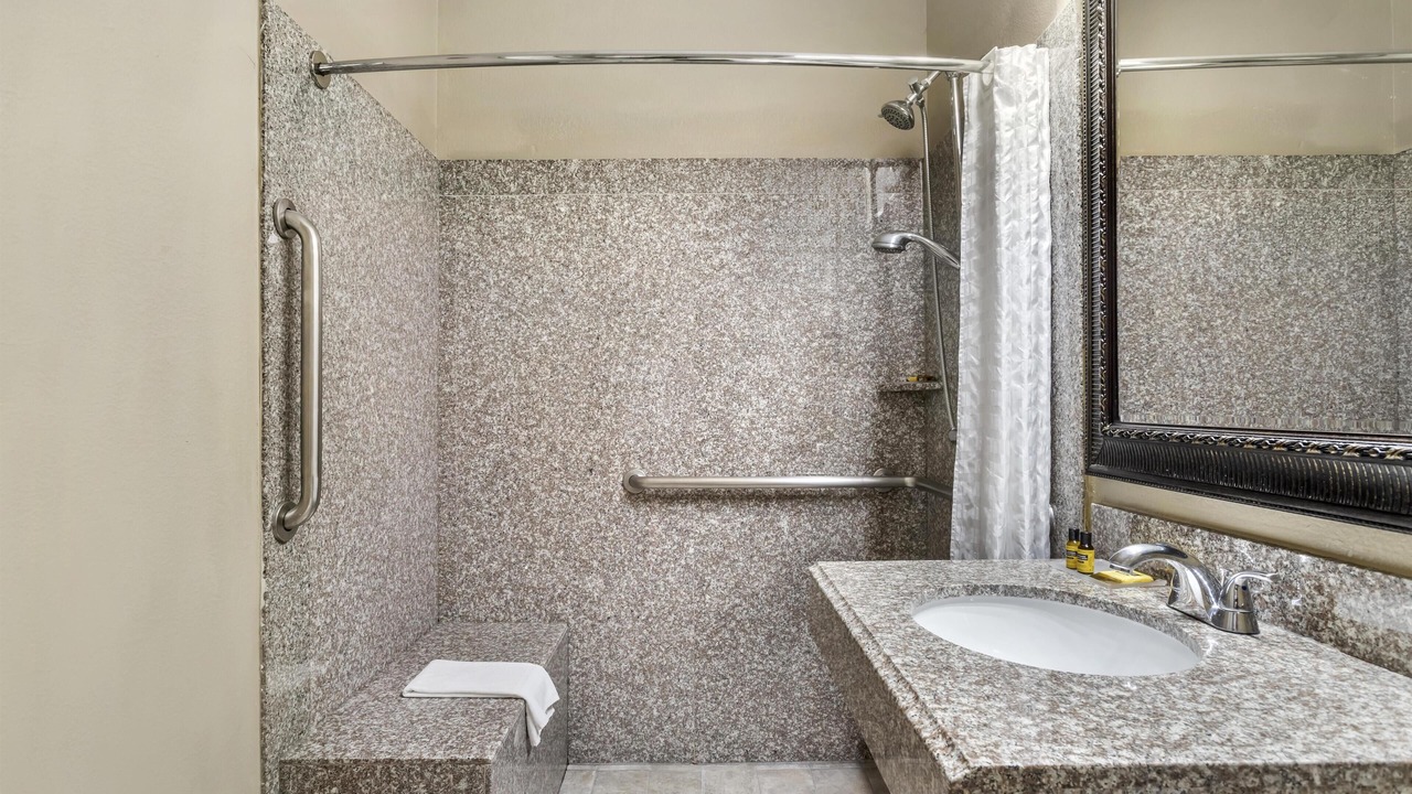 Photo of Bathroom in North Shore