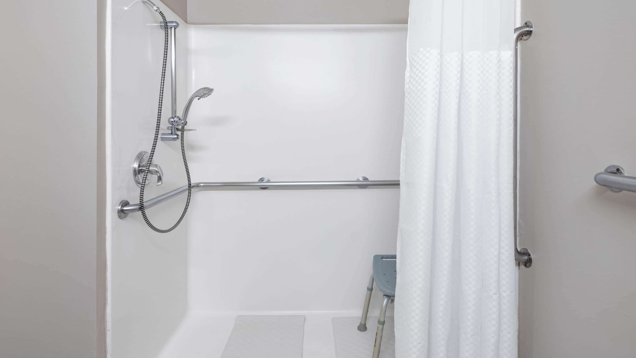 Photo of Bathroom in Gurnee