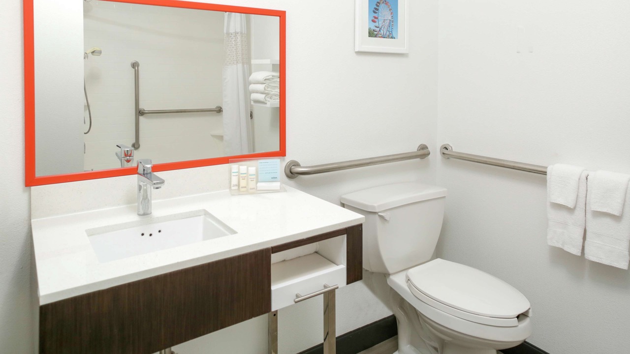 Photo of Bathroom in Portage