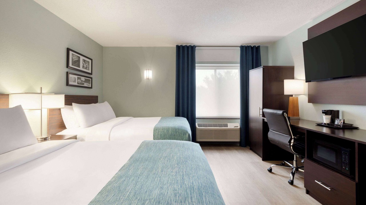 Photo of Others in Salisbury