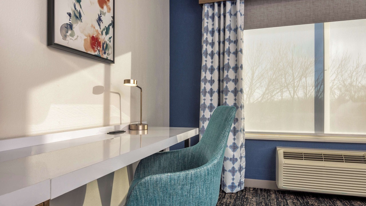 Photo of Bedroom in Oakbrook Terrace
