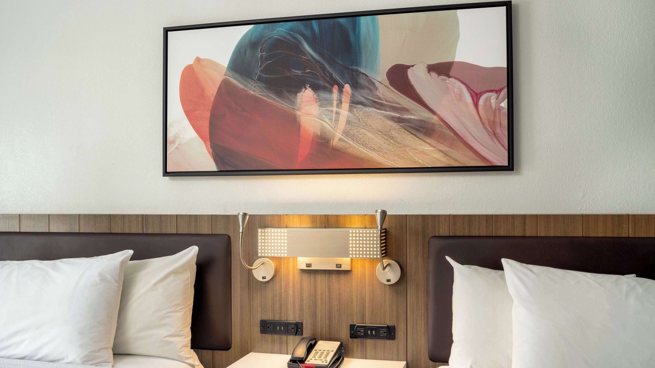 Photo of Bedroom in Oakbrook Terrace