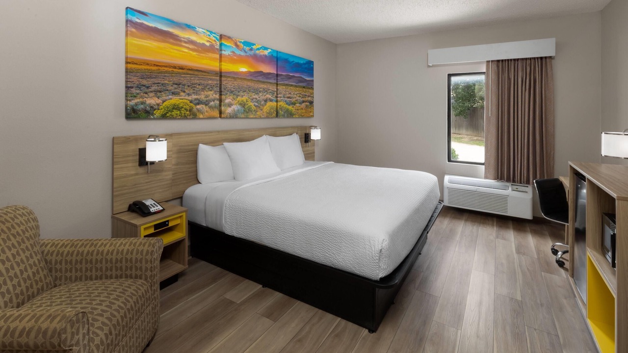 Photo of Bedroom in Tulsa