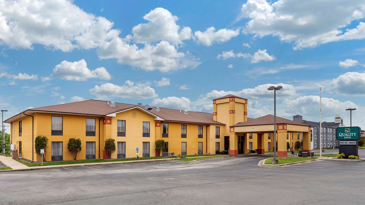 Photo of Outdoor in St. Robert
